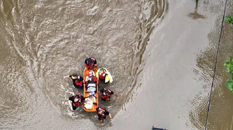 ইন্ডিয়ানায় ভয়াবহ ঝড়-বন্যা,প্রাণ গেল ৫ জনের